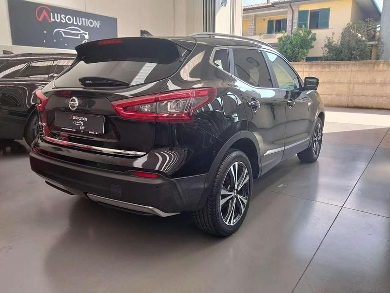 Usata Nissan Qashqai N-Connecta 116 CV (85 kW) 2018 Nero SUV
