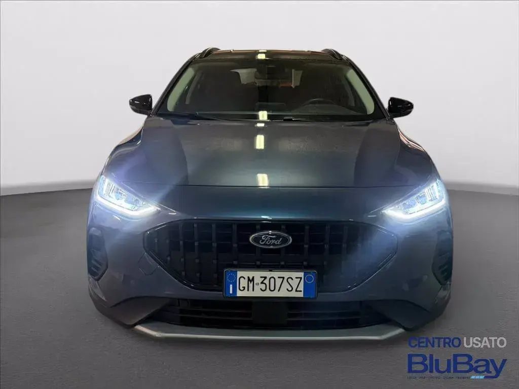 Usata Ford Focus ST-Line 125 CV (91 kW) 2023 Chrome blue Berlina