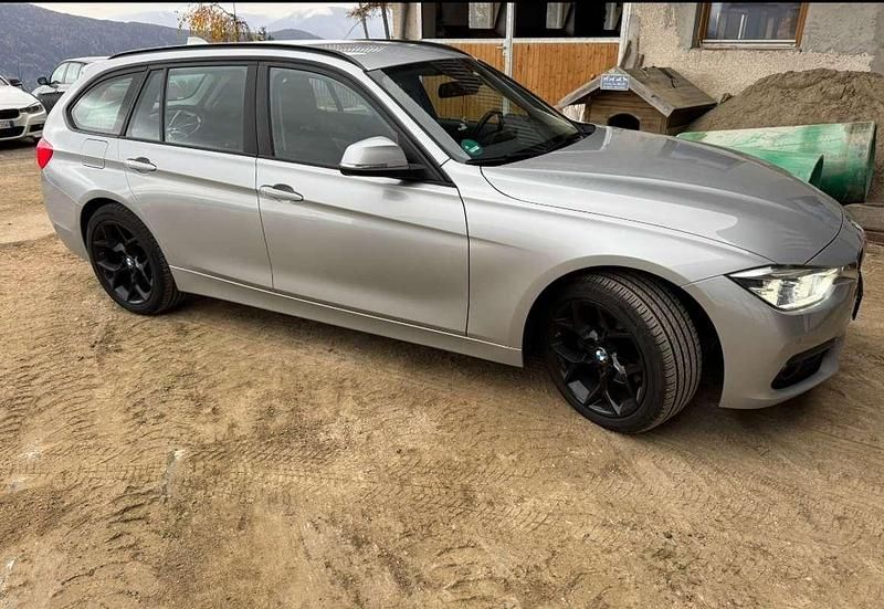 Usata BMW 320 Advantage 190 CV (139 kW) 2019 Station wagon