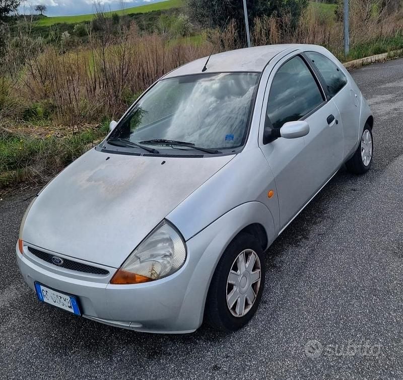 Usata Ford Ka Collection 60 CV (44 kW) 2004 Grigio Utilitaria