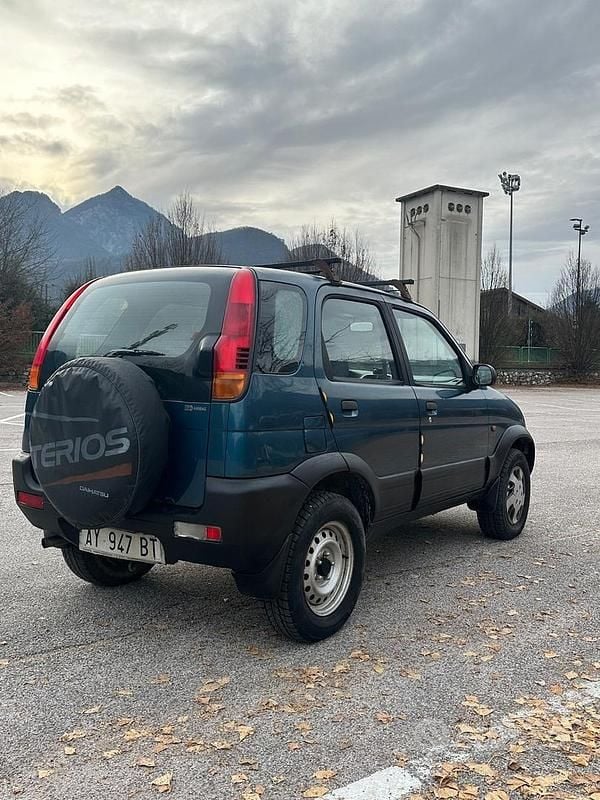Usata Daihatsu Terios 82 CV (60 kW) 1998 Verde SUV