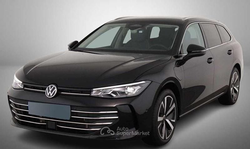 Usata VW Passat Business 204 CV (150 kW) 2024 Nero grenadill Station wagon