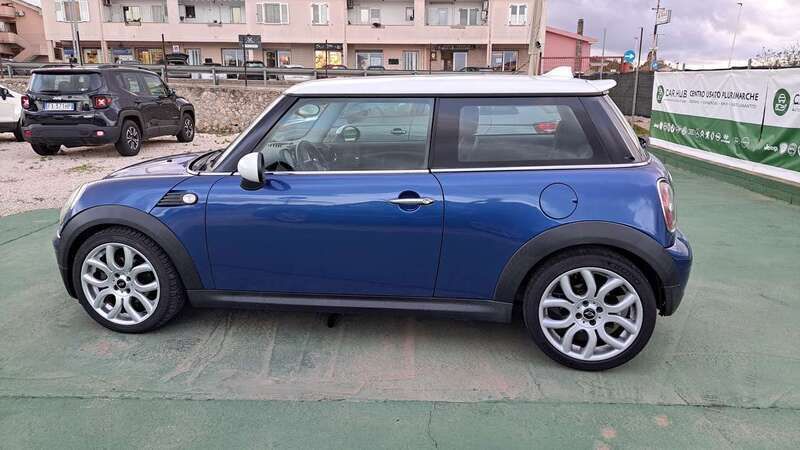 Usata Mini Cooper D Chili 109 CV (80 kW) 2008 Blu/azzurro Utilitaria