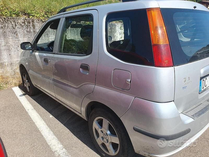 Usata Subaru Justy 70 CV (51 kW) 2007 Grigio Utilitaria