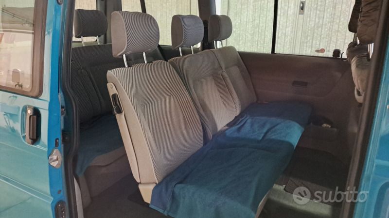 Usata VW Caravelle 1996 Verde Monovolume