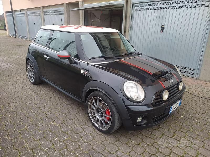 Usata Mini Cooper 120 CV (88 kW) 2008 Nero Utilitaria