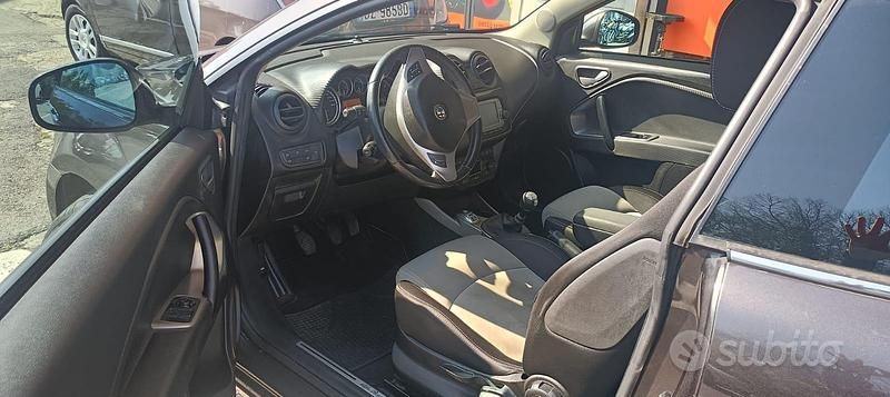 Usata Alfa Romeo MiTo 90 CV (66 kW) 2015 Utilitaria
