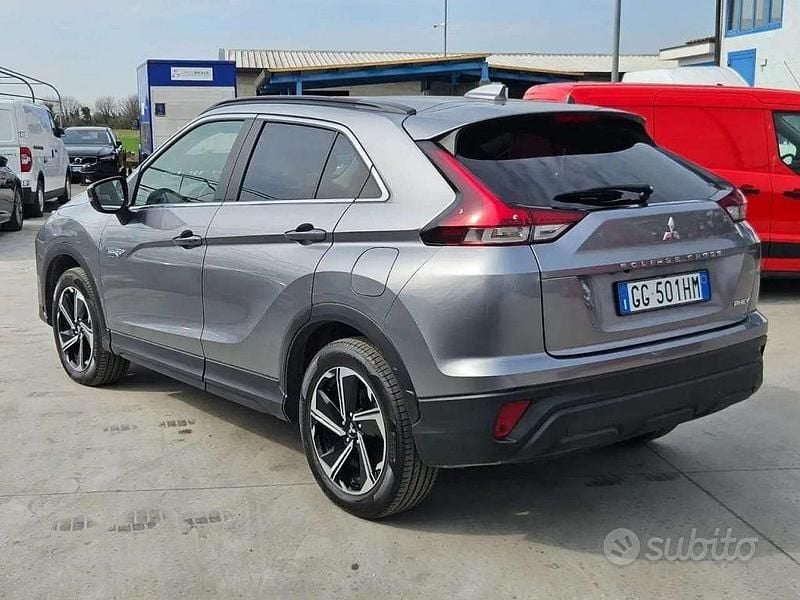 Usata Mitsubishi Eclipse Cross Instyle 98 CV (72 kW) 2022 Grigio SUV