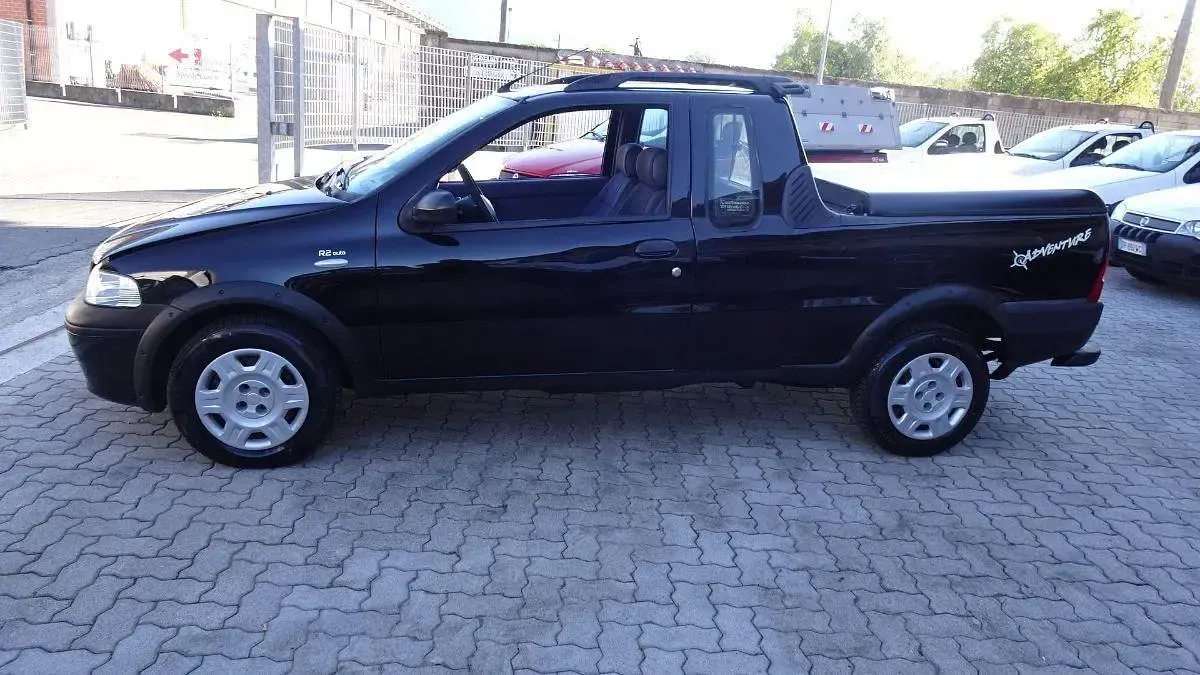 Usata Fiat Fiorino 85 CV (62 kW) 2006 Nero Monovolume