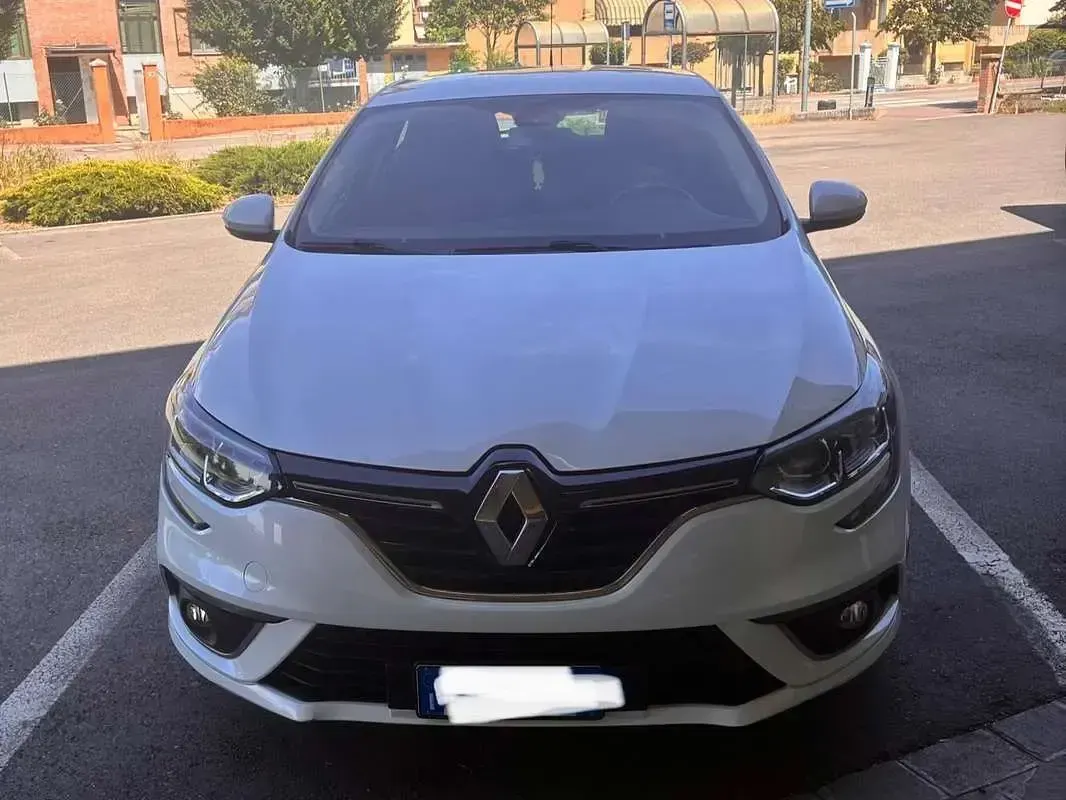 Usata Renault Mégane IV Business 116 CV (85 kW) 2019 Bianco Berlina