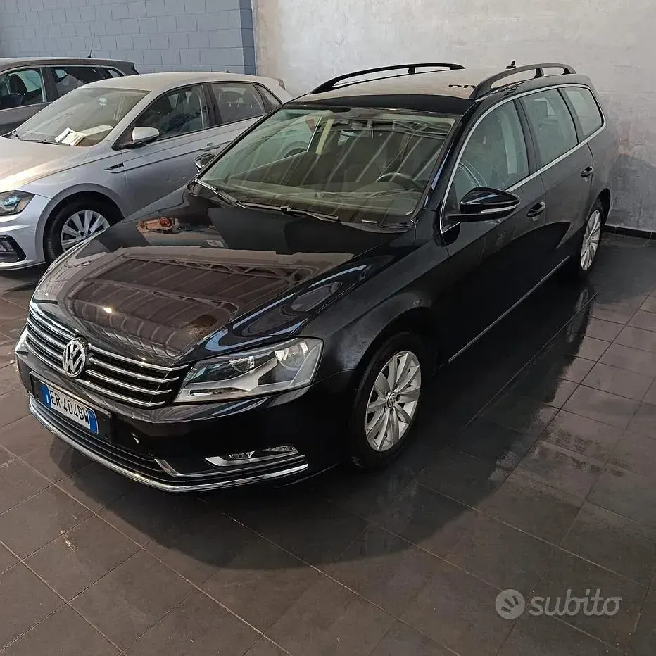 Usata VW Passat Comfortline 105 CV (77 kW) 2013 Blu Station wagon