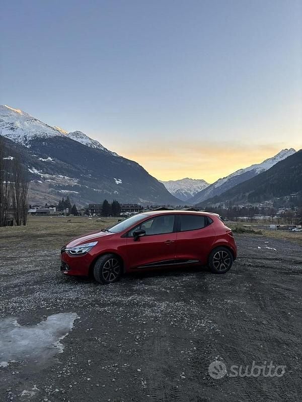 Usata Renault Clio IV 75 CV (55 kW) 2012 Rosso Utilitaria