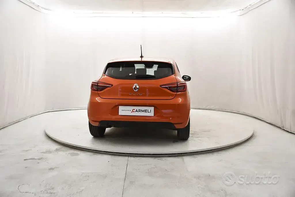 Usata Renault Clio V Equilibre 90 CV (66 kW) 2023 Giallo Berlina