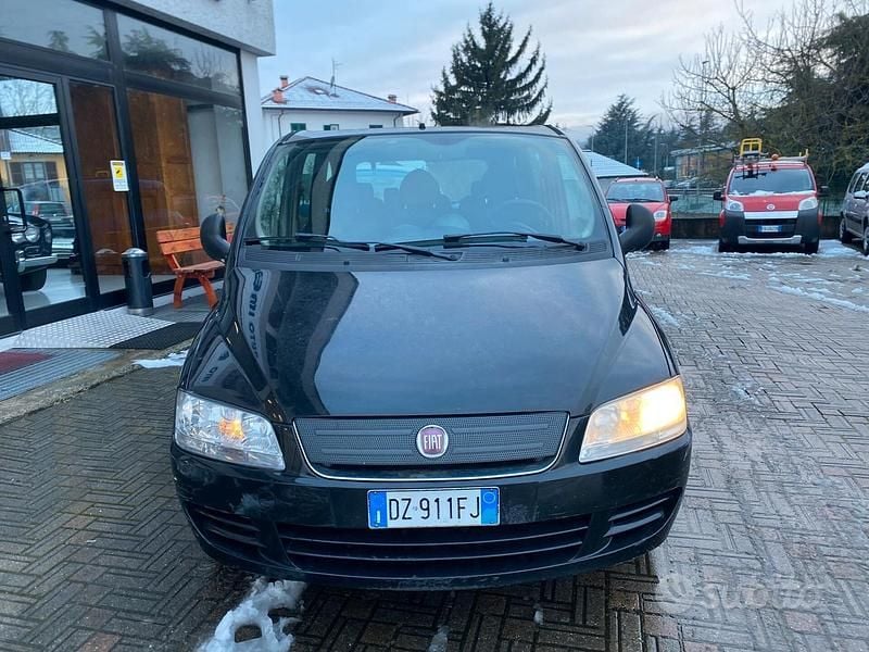 Usata Fiat Multipla Dynamic 119 CV (87 kW) 2009 Nero Monovolume