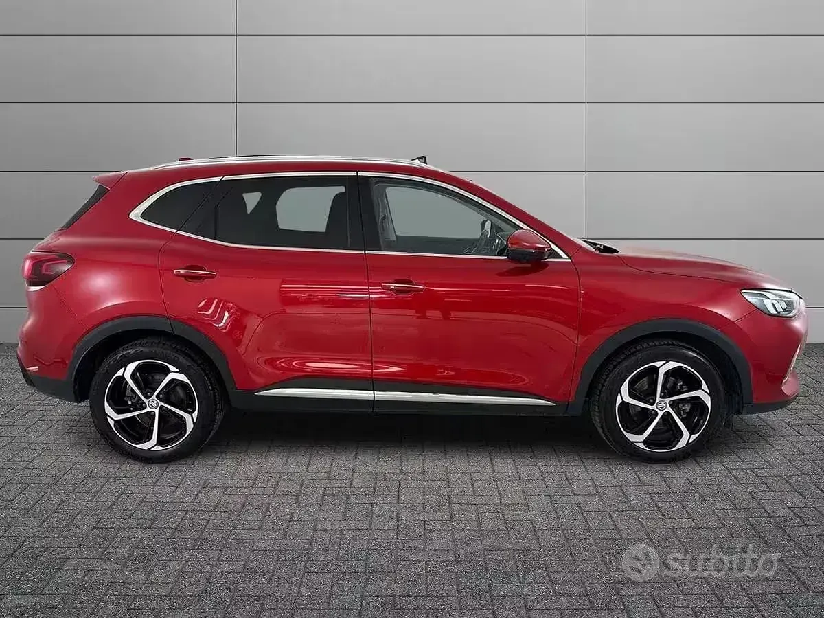 Usata MG HS Luxury 170 CV (125 kW) 2024 Rosso SUV