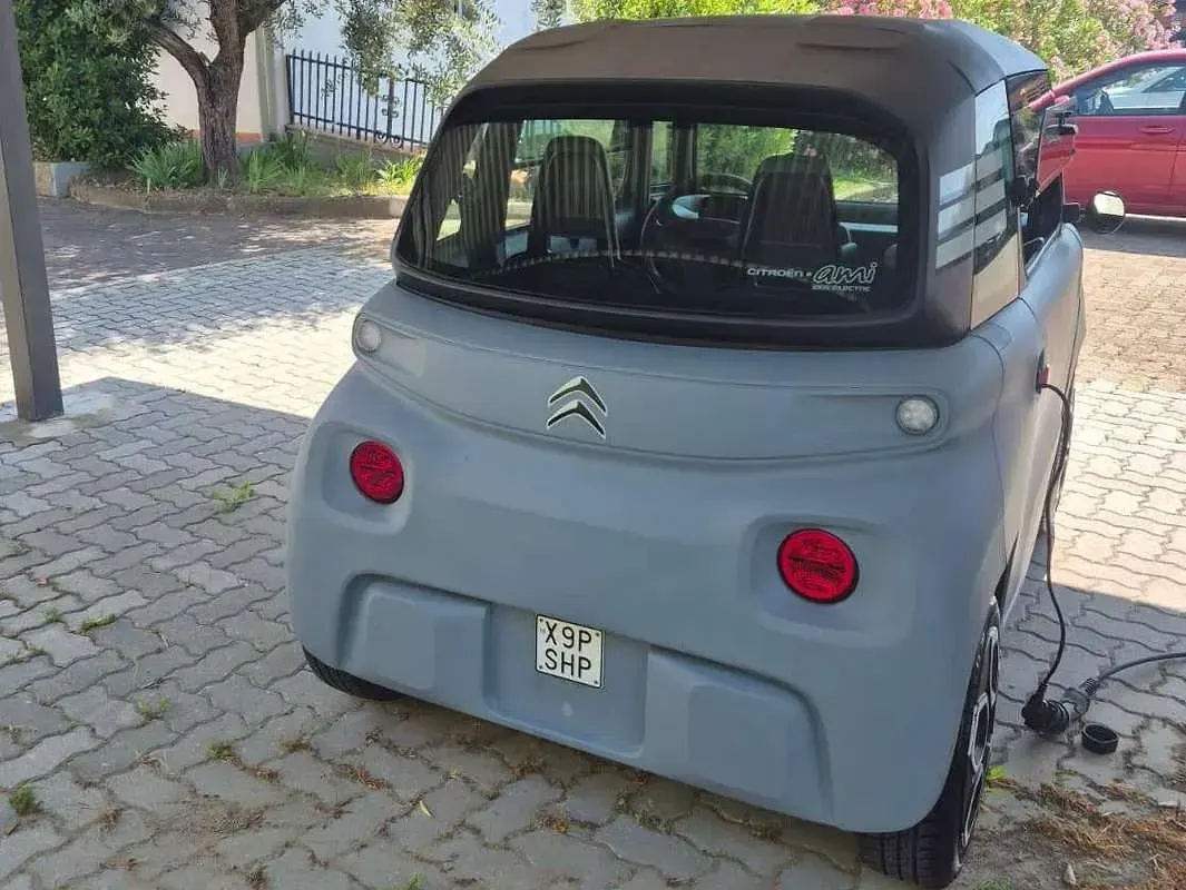 Usata Citroën AMI 2023 Grigio Berlina