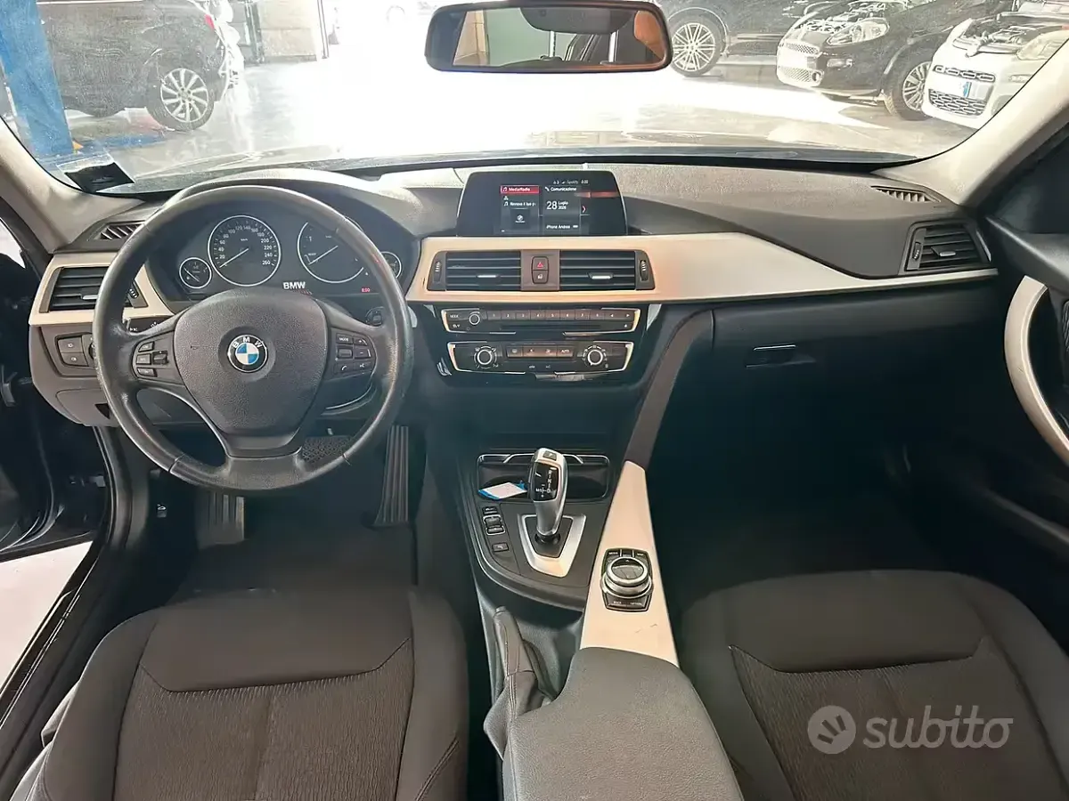 Usata BMW 318 150 CV (110 kW) 2018 Nero Station wagon