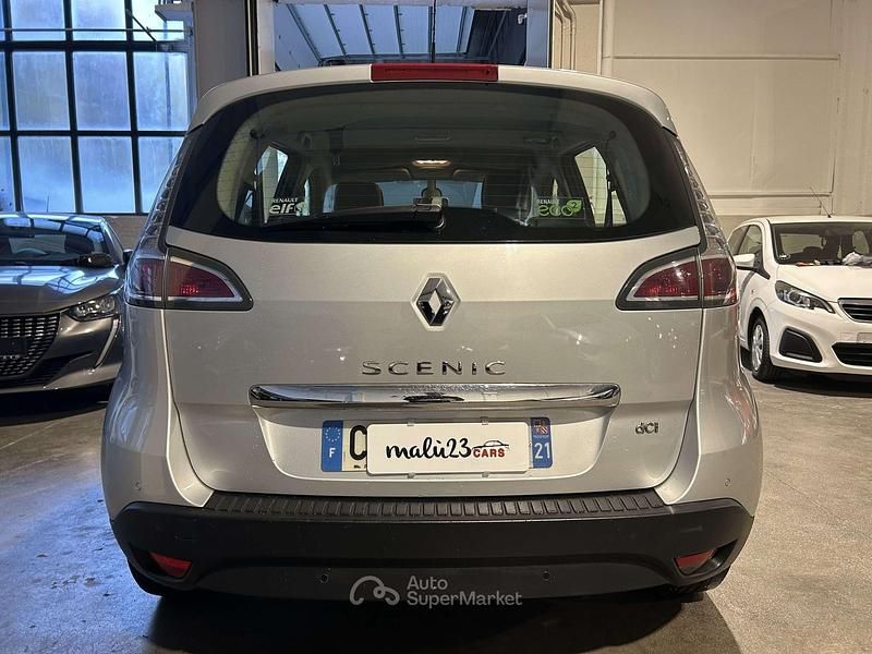 Usata Renault Scénic III Dynamique 106 CV (77 kW) 2013 Argento Monovolume