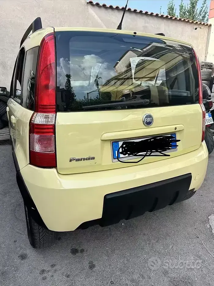 Usata Fiat Panda 4x4 69 CV (50 kW) 2005 Giallo Utilitaria