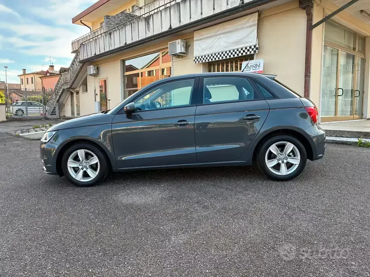 Usata Audi A1 Admired 95 CV (69 kW) 2018 Grigio Berlina