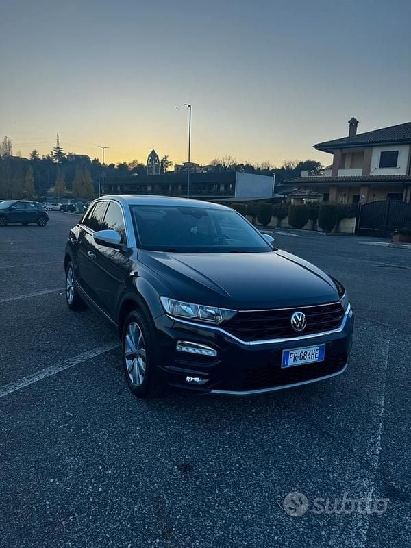 Usata VW T-Roc Advance 150 CV (110 kW) 2019 Grigio SUV
