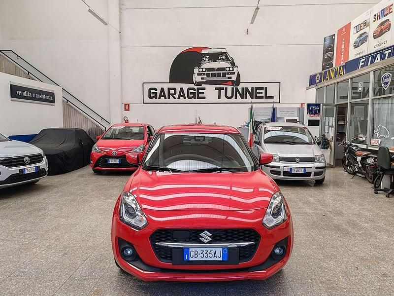Usata Suzuki Swift 83 CV (61 kW) 2020 Rosso Utilitaria
