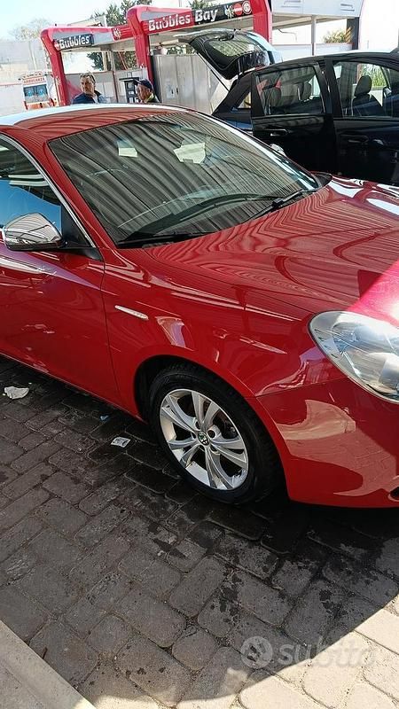 Usata Alfa Romeo Giulietta 2015 Rosso Utilitaria