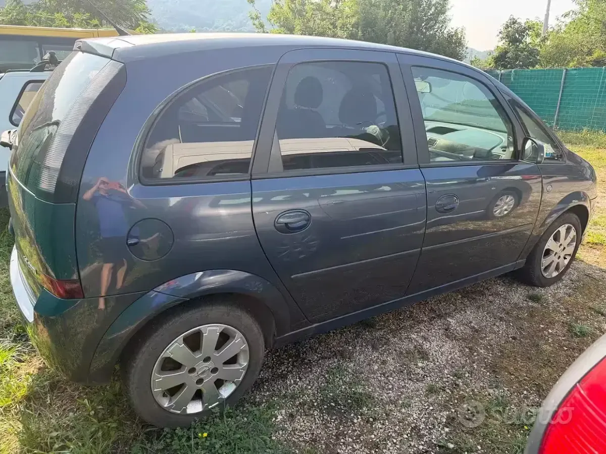 Usata Opel Meriva Enjoy 75 CV (55 kW) 2006 Monovolume