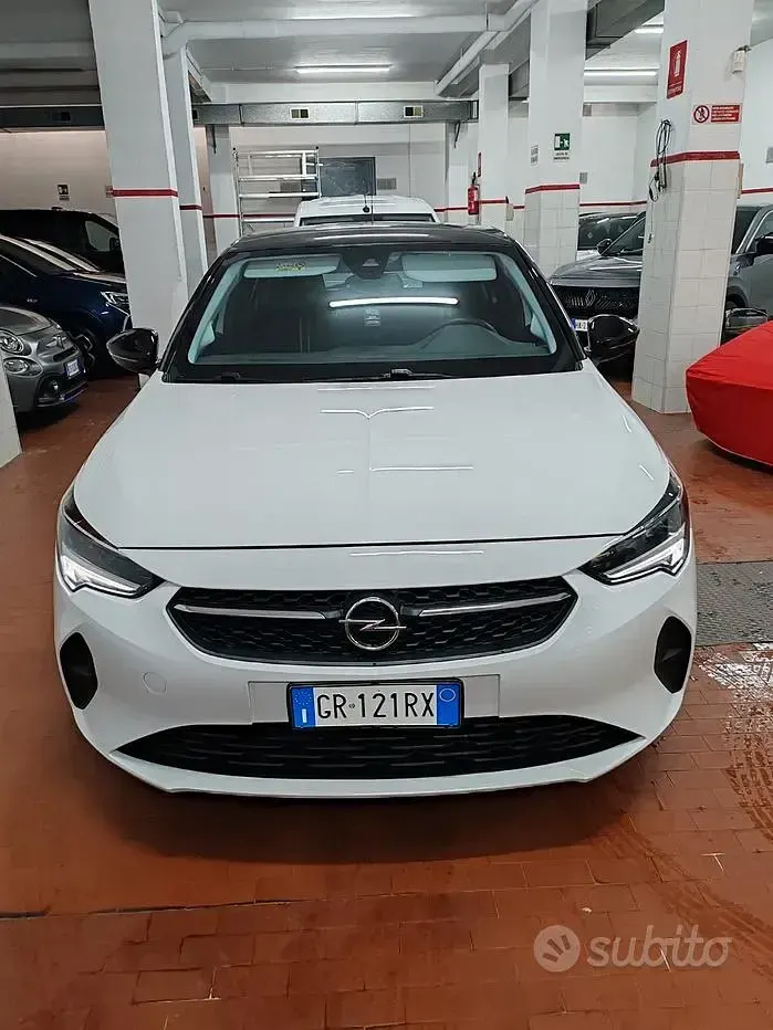 Usata Opel Corsa Design & Tech 75 CV (55 kW) 2023 Bianco Utilitaria