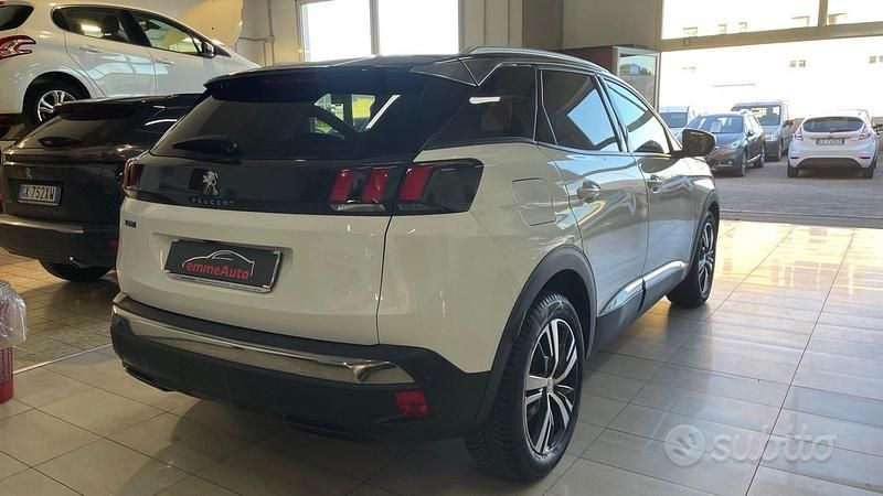 Usata Peugeot 3008 Allure 119 CV (87 kW) 2017 Bianco SUV