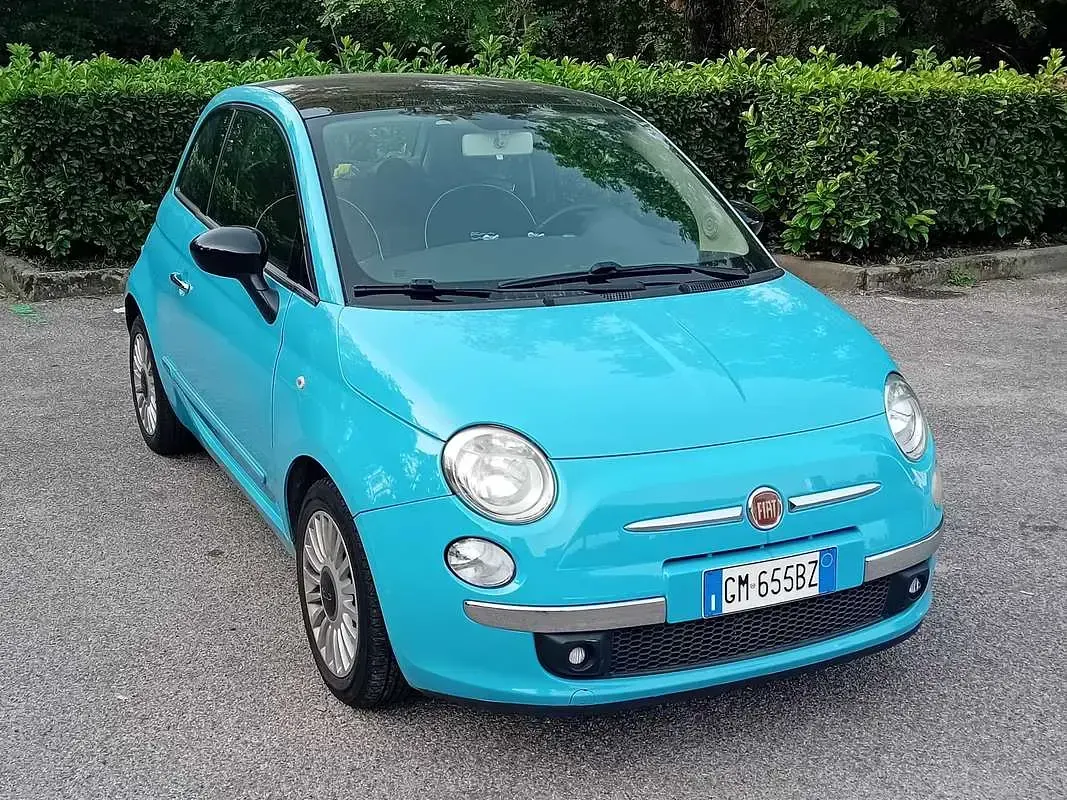 Usata Fiat 500 Lounge 69 CV (50 kW) 2011 Blu/azzurro Utilitaria