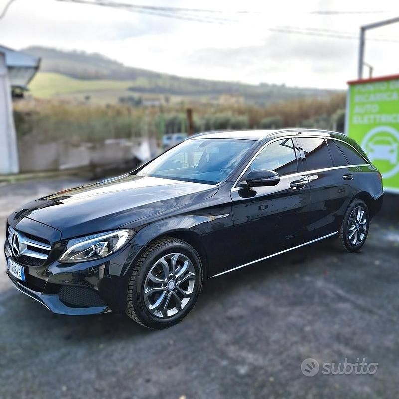Usata Mercedes C200 Executive 136 CV (100 kW) 2015 Nero Station wagon