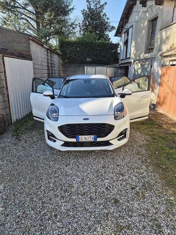 Usata Ford Puma 110 CV (80 kW) 2021 Bianco SUV