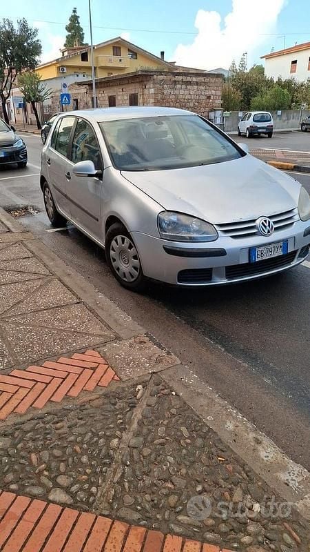 Usata VW Golf IV 105 CV (77 kW) 2004 Grigio Berlina