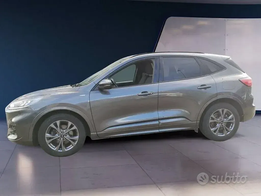 Usata Ford Kuga ST-Line 120 CV (88 kW) 2024 Grigio SUV
