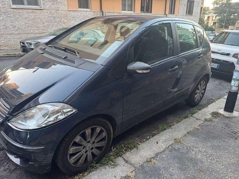 Usata Mercedes A180 Classic 109 CV (80 kW) 2006 Blu/azzurro Monovolume