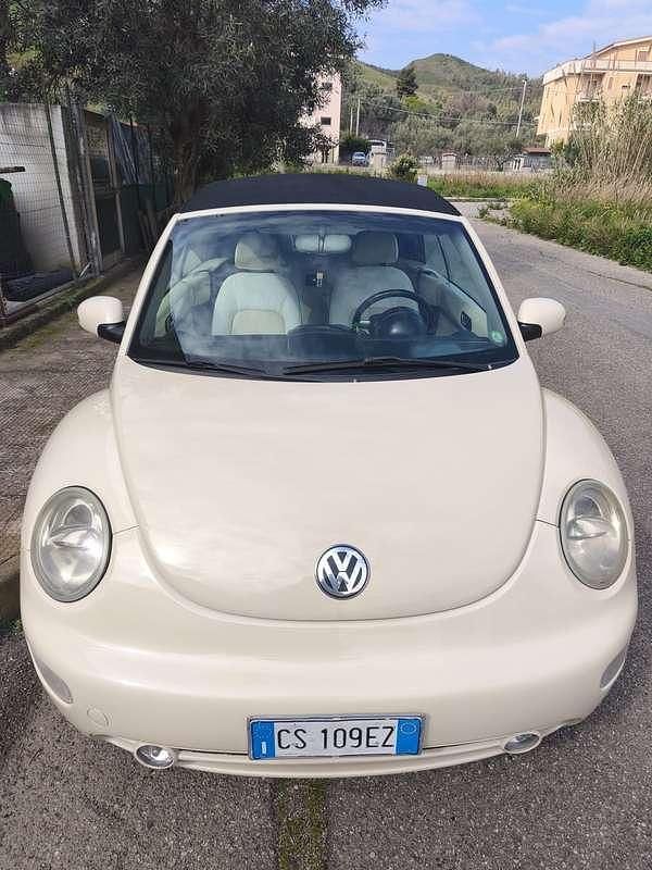Usata VW New Beetle 101 CV (74 kW) 2004 Utilitaria
