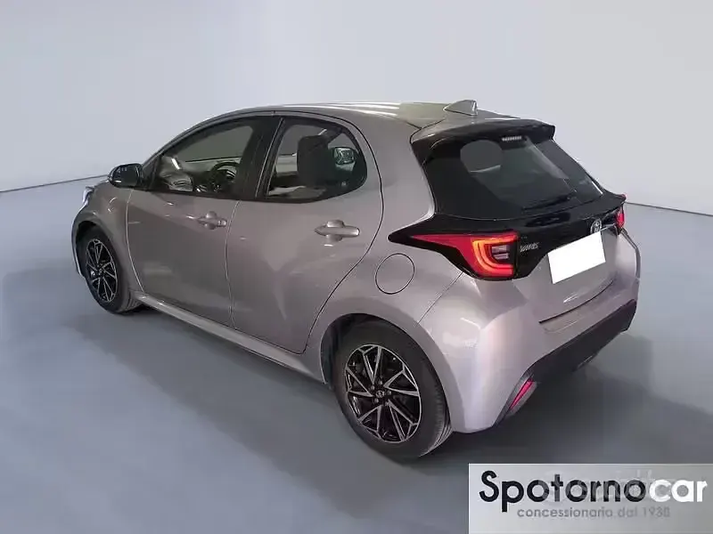 Usata Toyota Yaris Hybrid Trend 116 CV (85 kW) 2022 Other Berlina