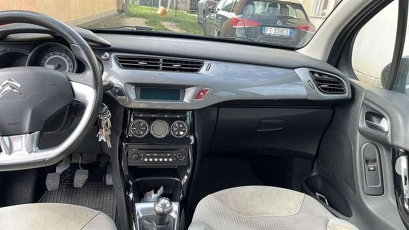 Usata Citroën C3 SELECTION 75 CV (55 kW) 2015 Blu/azzurro Berlina