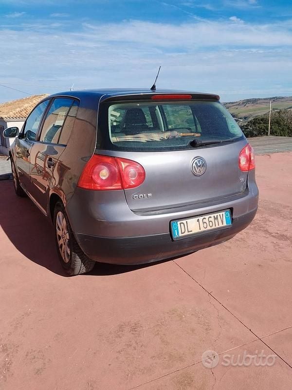 Usata VW Golf VI 115 CV (84 kW) 2008 Grigio Utilitaria