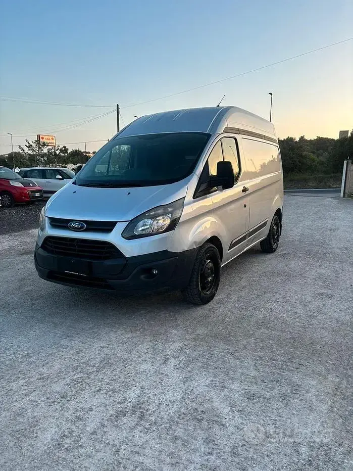 Usata Ford Transit Custom 101 CV (74 kW) 2013 Grigio Berlina