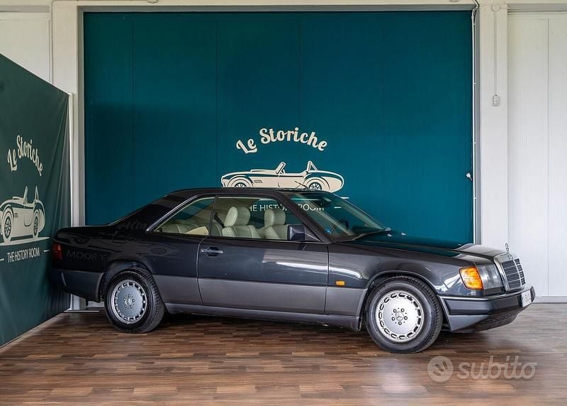 Usata Mercedes E300 1988 Grigio Coupé