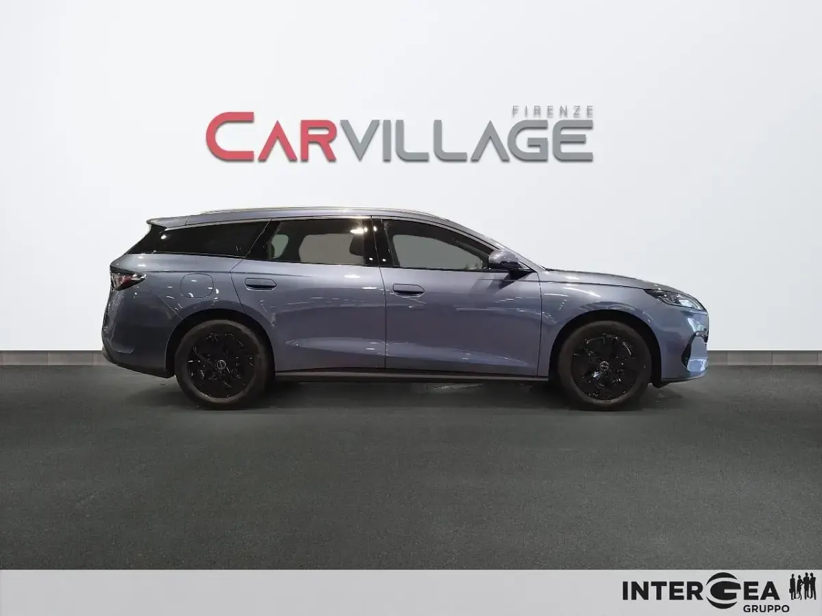 Nuova BYD Seal Boost 2026 Blu Station wagon