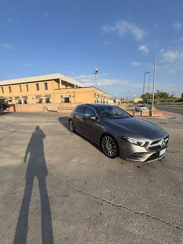 Usata Mercedes A180 Premium 116 CV (85 kW) 2021 Berlina