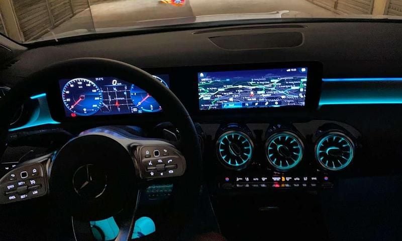 Usata Mercedes CLA200 Shooting Brake Premium 150 CV (110 kW) 2022 Bianco Station wagon