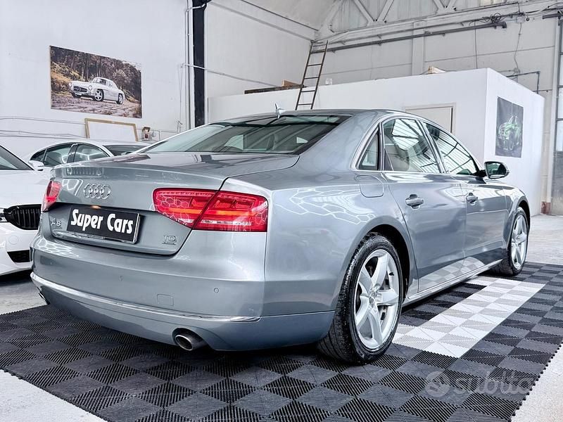 Usata Audi A8 250 CV (183 kW) 2011 Grigio Berlina