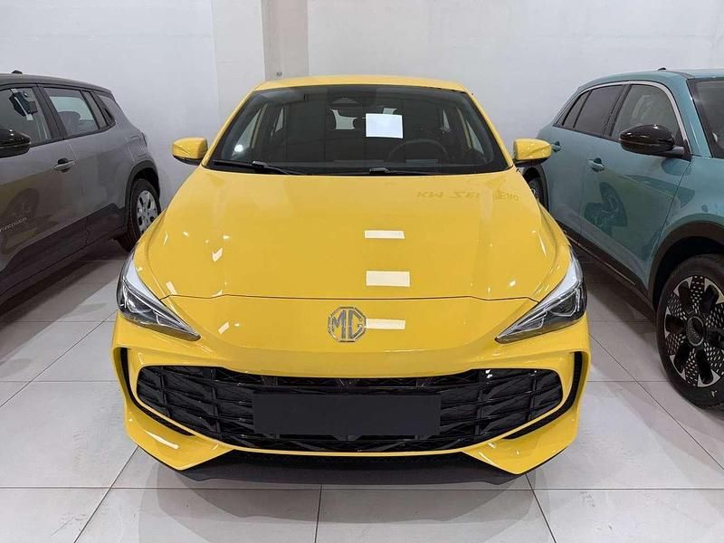 Nuevo MG MG3 Comfort 116 CV (85 kW) 2025 Amarillo Utilitario