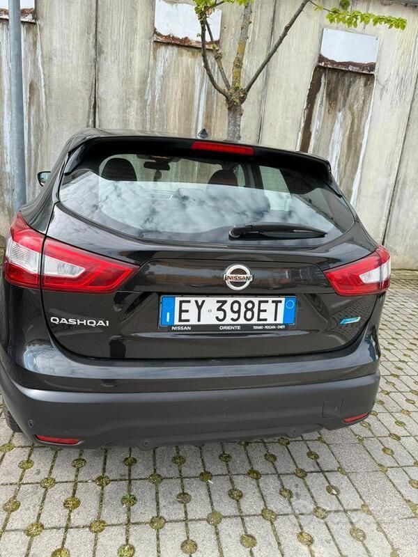Usata Nissan Qashqai 115 CV (84 kW) 2015 Nero SUV