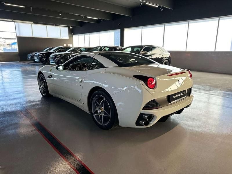 Usata Ferrari California 460 CV (338 kW) 2011 Bianco Cabrio