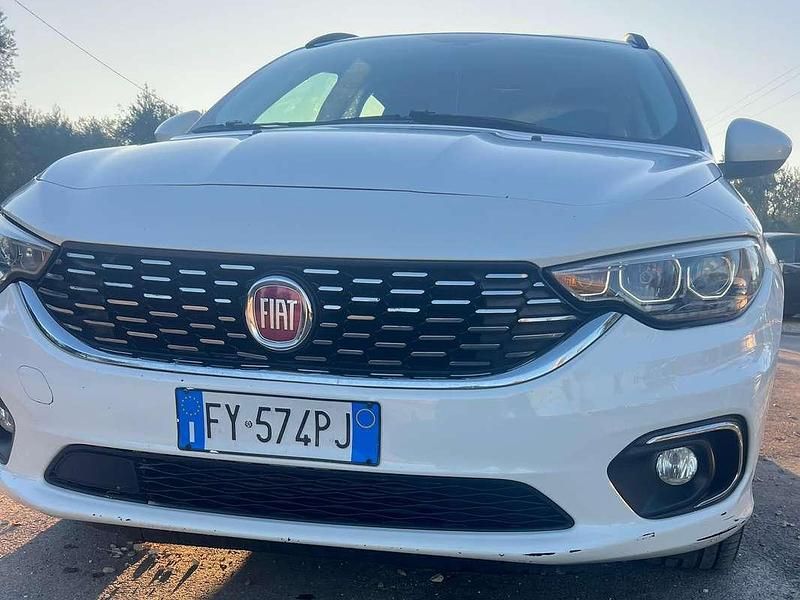 Usata Fiat Tipo Lounge 120 CV (88 kW) 2019 Station wagon